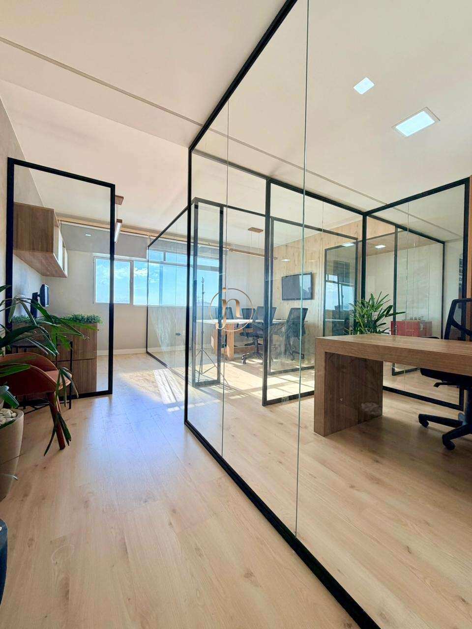 Sala comercial, 100% mobiliada - Centro de São José dos Pinhais - Johnny Nascimento Corretor de imóveis