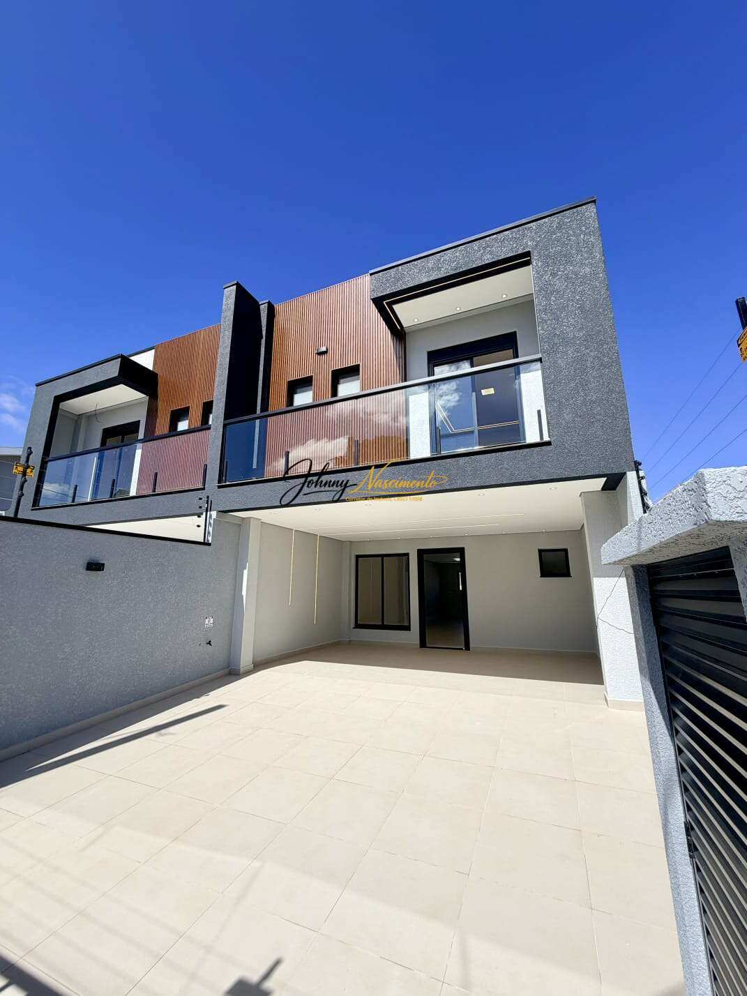 Sobrado à venda em São José dos Pinhais, Aristocrata, com 3 quartos, 237m² - Johnny Nascimento Corretor de imóveis